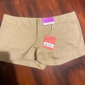 Khaki shorts size 7 new